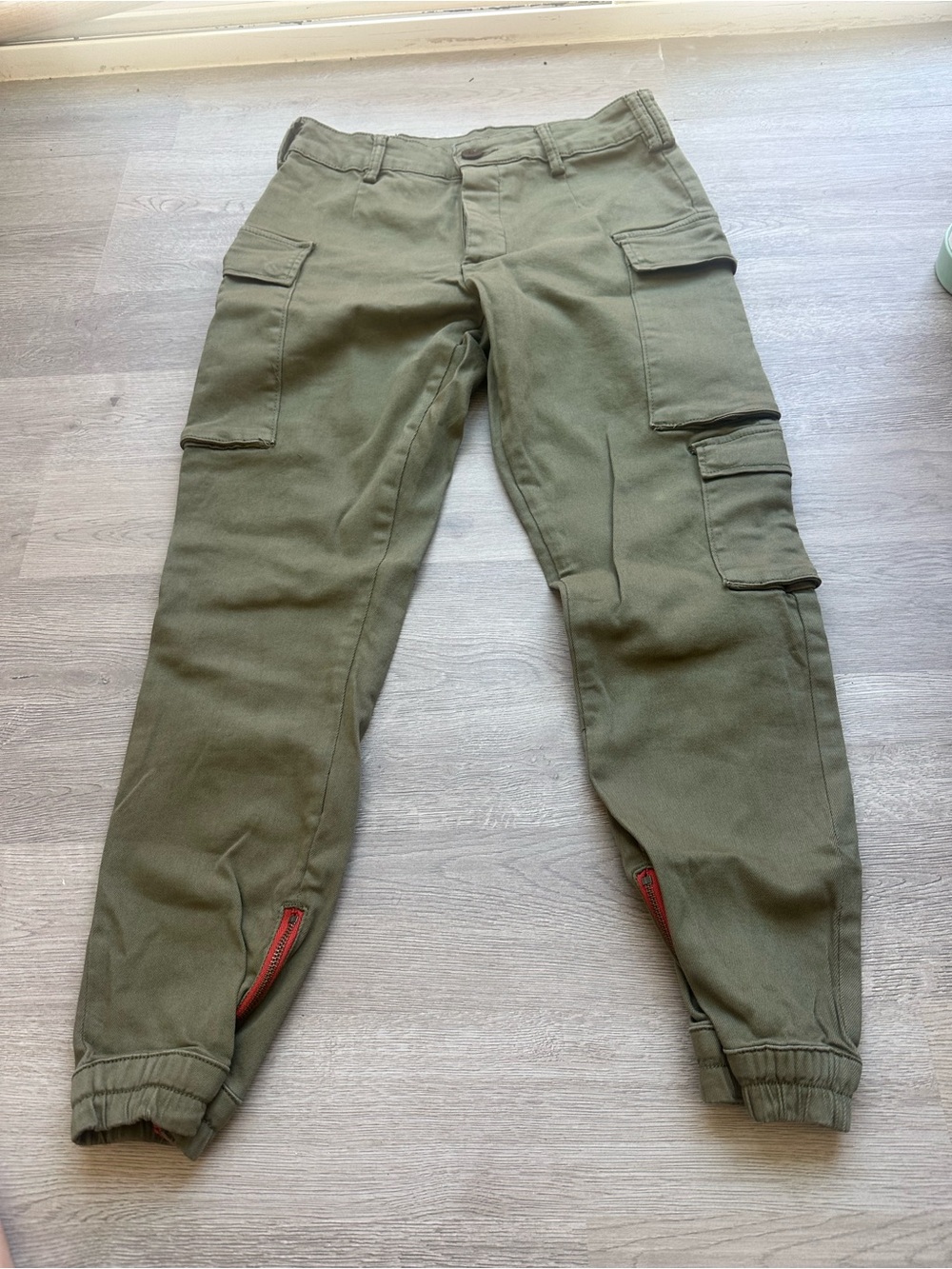 Fashion Nova Men's Olive Green Cargo Pants with Red Zipper Accents